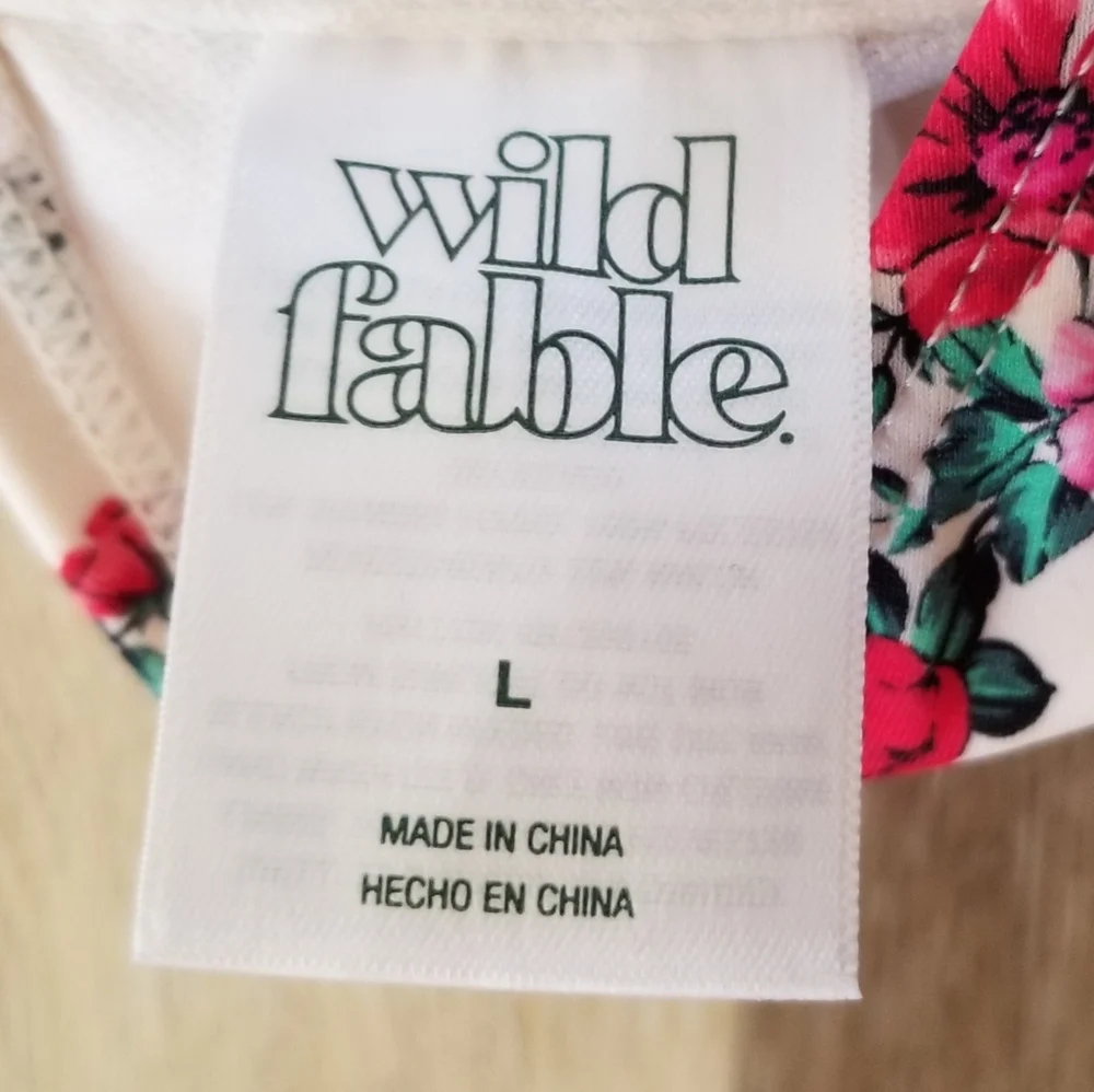 NWT Wild Fable Mini Floral Underwire Bikini Top Size Large